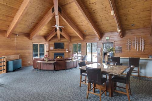 Timber Ridge #410 - Wildernest - image 2