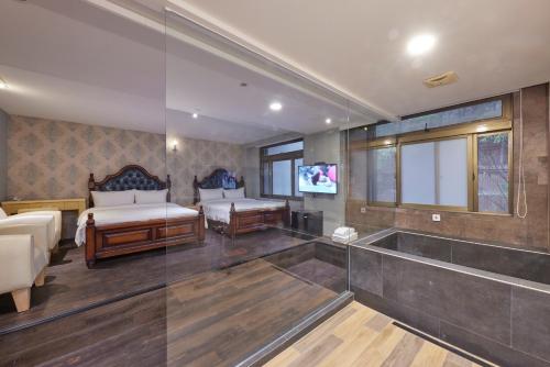 Kyokusui Hotspring Hotel