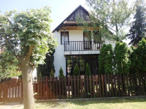  Arany Apartmanok - Zamárdi, Unterkunft in Zamárdi