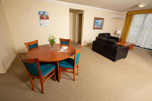 Springwood Tower Apartment Hotel