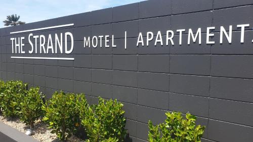 The Strand - Accommodation - New Plymouth