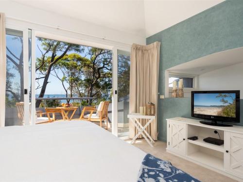 Lucys at the Bay - image 5