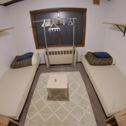 Guesthouse Niseko Side 6 – Niseko, ME
