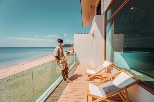 Maldives Beach Resort in Leam Sadej Beach