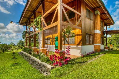 Three Bedroom holiday home  image 8