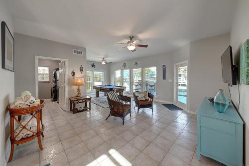 47 Curlew Drive in Rockport, USA