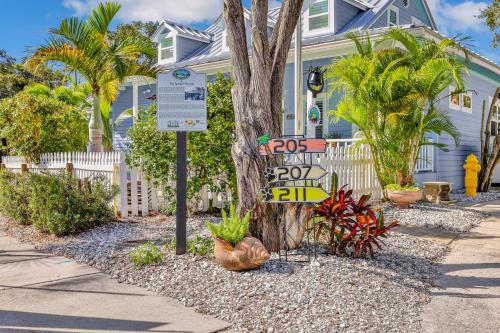 Schooner's Retreat & Sea Dog Cottage