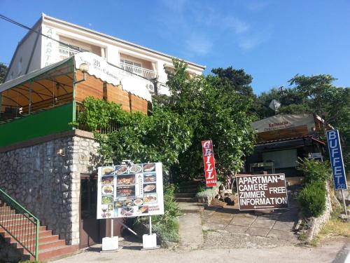  Apartments Buffet 2B in Sveti Juraj