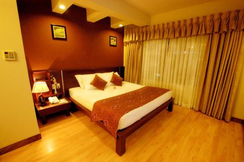 Two-Bedroom Apartment image 1