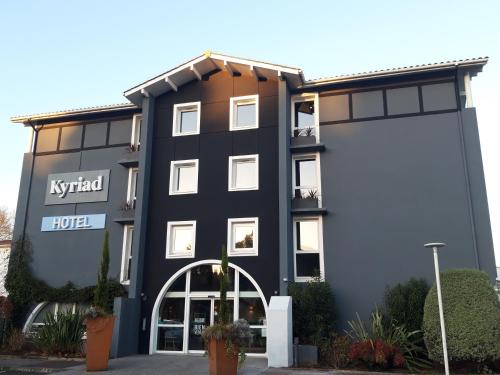 Kyriad Anglet - Biarritz - Hôtel - Anglet