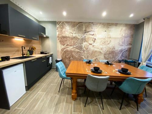 Iekārtas, Capsule Egypte - Jacuzzi - Sauna - Billard - Netflix & Home cinéma - Nintendo switch & jeu - (Capsule Egypte - Jacuzzi - Sauna - Billard - Netflix & Home cinema - Nintendo switch & jeu -) in Ennetieres-en-Weppes (Nord-Pas-de-Calais)