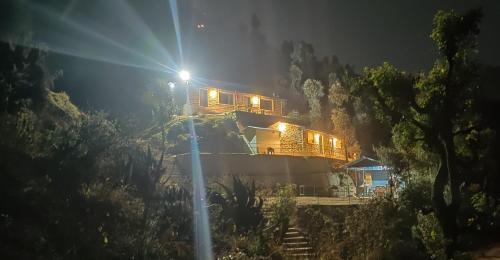 HimWanderer Camps & Cottages Pangot