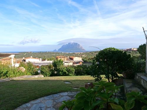 vista su tavolara doppi servizi