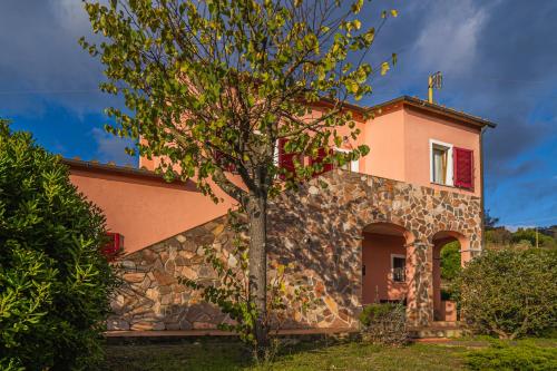 Зовнішній вигляд готелю, Villa Doddy nei pressi di Barbarossa in Порто Азуро