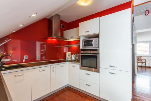 Kitchen, Hotel Czarna Roza in Torun