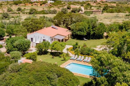 Quinta Ode ao Sol 01 by Destination Algarve gîte à louer Bensafrim