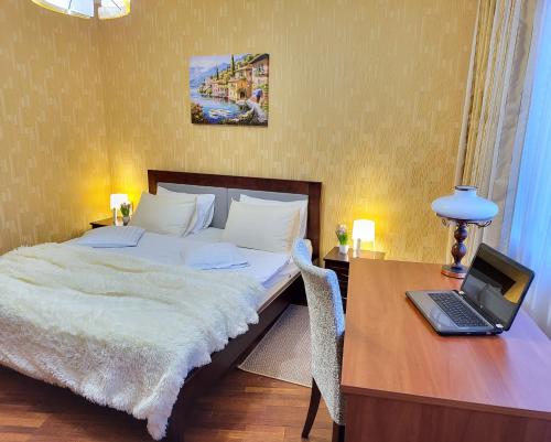 Apartment image 8