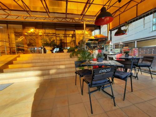 Hotel Anna Maria - image 8