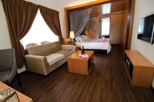 C'haya Hotel in Tanjung Aru