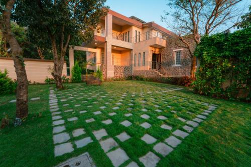 SaffronStays Forest Trails, Pawna - pool villa with forest views