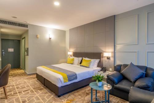 Standard Double or Twin Room (Free Return Airport Transfer & 10% discount on Food & Beverage) image 1