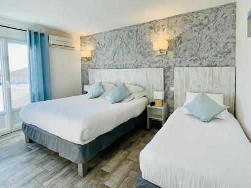Superior Triple Room with Sea View