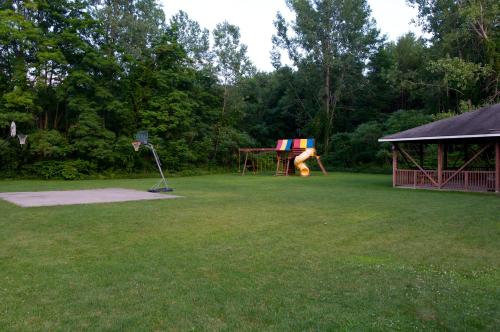 乔治湖林恩艾尔汽车旅馆 乔治湖林恩艾尔汽车旅馆