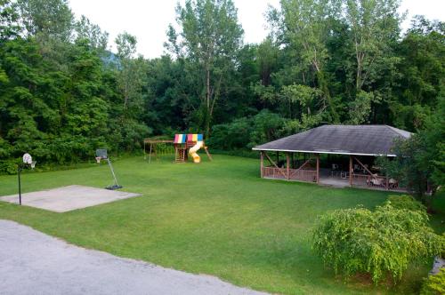 乔治湖林恩艾尔汽车旅馆 乔治湖林恩艾尔汽车旅馆