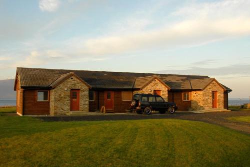 Buxa Farm Chalets - image 2