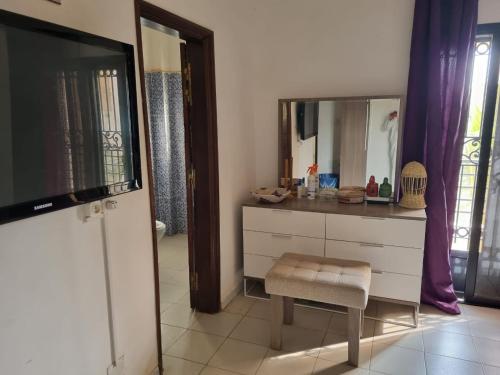 Chambre meublee court et long sejour a Rufisque a 2 mns de l'autoroute dans une villa de 2 etages av
