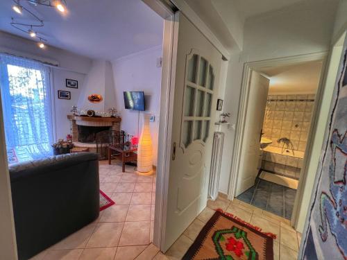 Vannas istaba, "Orchomenos" Apartment of Levidi Arcadian Apartments in Levidi