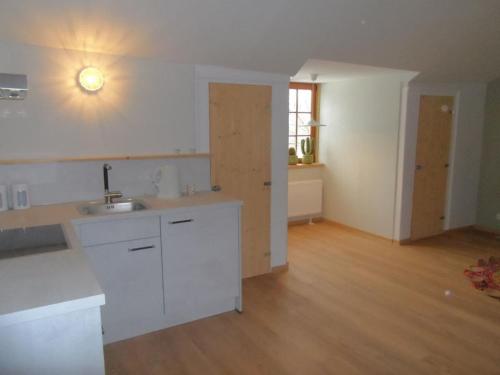 廚房, Schloß Roßdorf Ferienwohnungen & Camping in 伯恩斯豪森