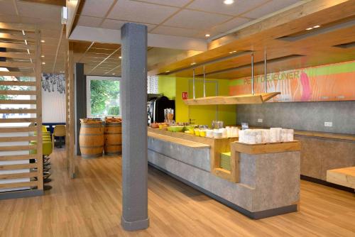 ibis budget Bordeaux Lac - image 5