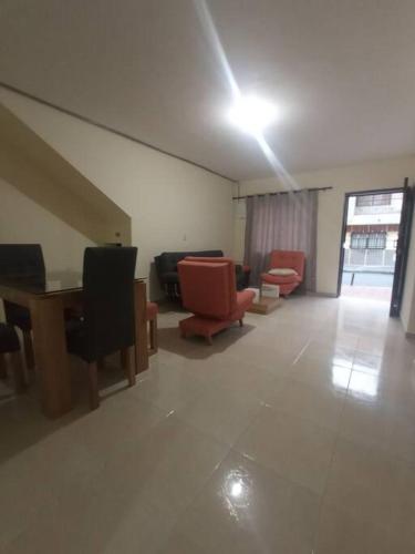 Casa espacios libres y frescos, primer nivel