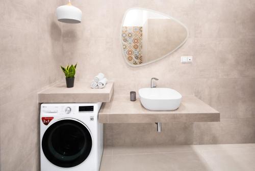 Andos Cozy & Luxury Upgraded Apartments, Athens (photo 9)