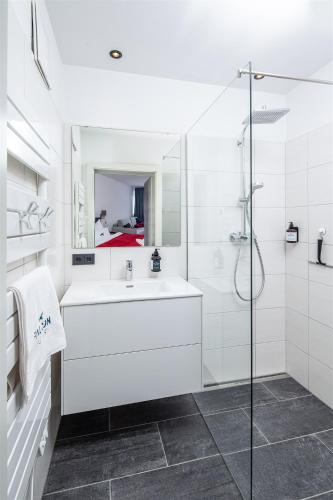 Bathroom, Falcon Suites Zell am See - Summercard included in Zell Am See