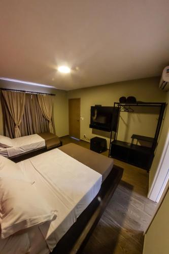 Bonabrigo Hostel & Suites
