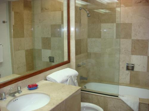 Apartment with Sea View image 8