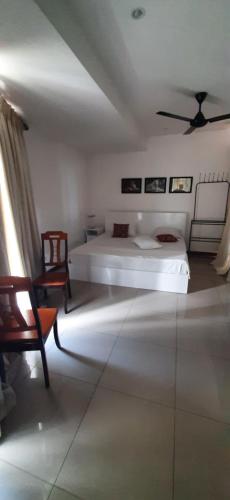 NILAVELI BEACH CONDOS