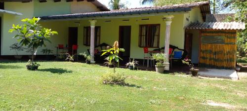 สวน, Green Villa in ฮิคคาดูวา