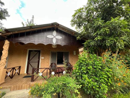 숙소 외관, Bardia Wildlife Resort in 타쿠드와라