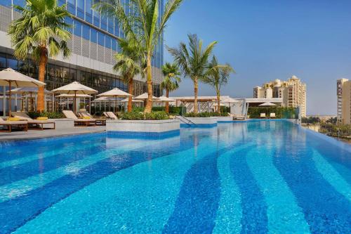 Waterfront Studio at The Palm Tower Palm Jumeirah by Deluxe Holiday Homes