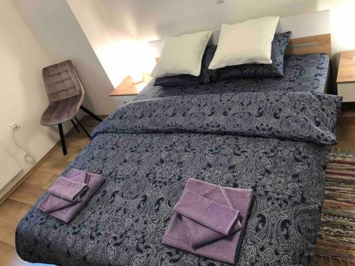 Velvet home