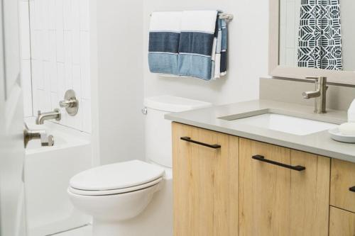 Chic Modern Vinings Midrise
