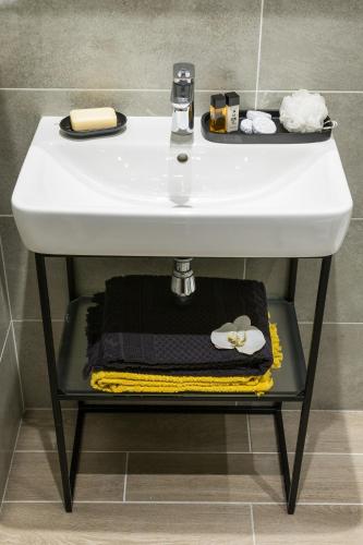 Pratic Hotel - image 12