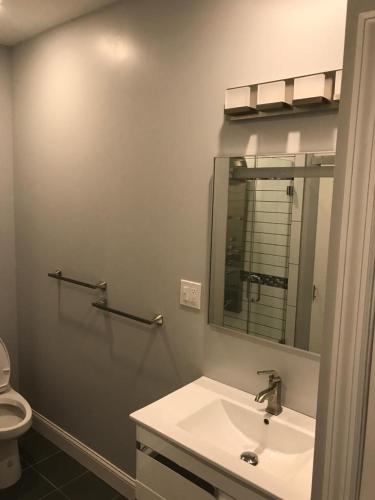 HALSEY MANOR: Luxurious 2-bedroom apartment photo