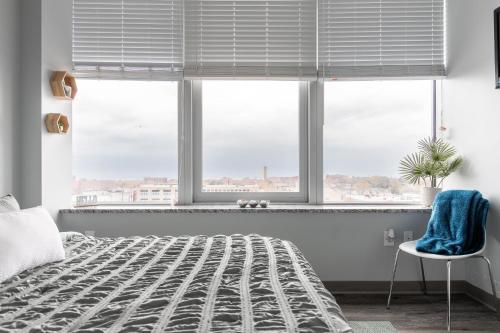 Sports Bars and Skyline Views Downtown Escape