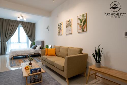 Art homestay studio with Singapore