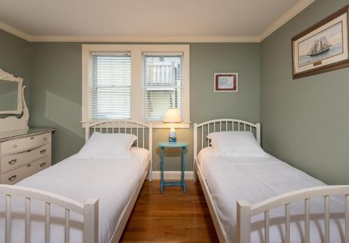 Carriage House at One Long Beach Carriage House at One Long Beach