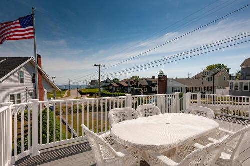 Main House at One Long Beach Main House at One Long Beach